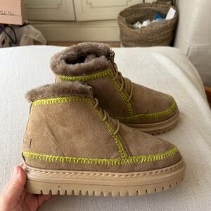 Free people NWT Laidback London Setsu  Crochet Ankle Boot Sand Suede  7 to 7.5🌈